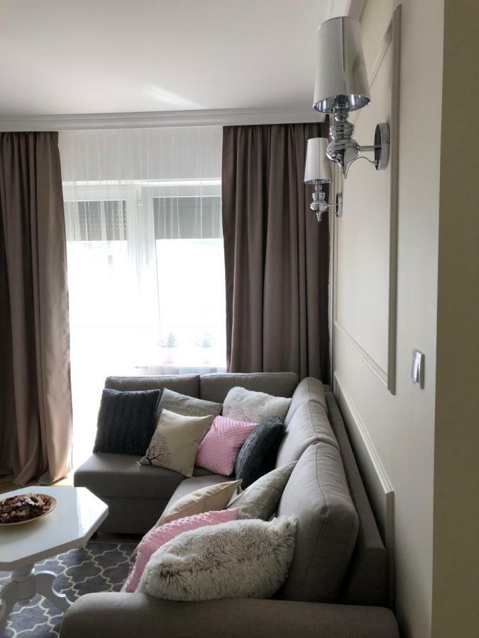 Family & Business Elegant Apartments Ul Warszawska - 2 Bedroom, Balcony, Parking Kielce Eksteriør billede