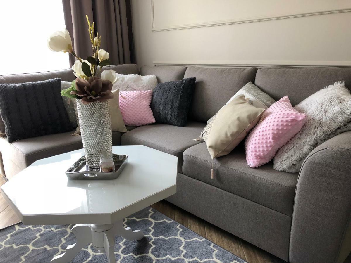 Family & Business Elegant Apartments Ul Warszawska - 2 Bedroom, Balcony, Parking Kielce Eksteriør billede